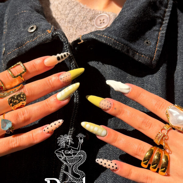 Ongle 8